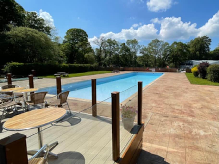 Cosy Hideaway Lodge In Glan Gwna Caeathro エクステリア 写真